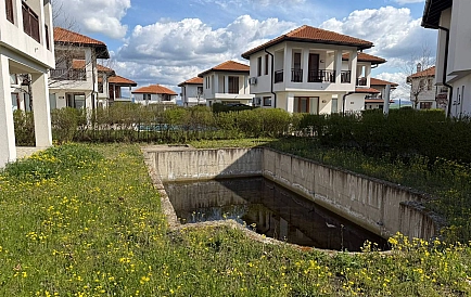 ID 15589 Villa in Floral Meadows Photo 7