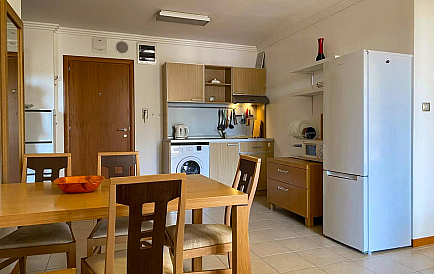 ID 13029 Three-bedroom apartment in Emerald Photo 1 