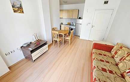 ID 13543 Oneßbedroom apartment in Sunny Day 5 Photo 7