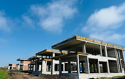 ID 13577 Houses from the developer in Celebrity Homes Photo 4