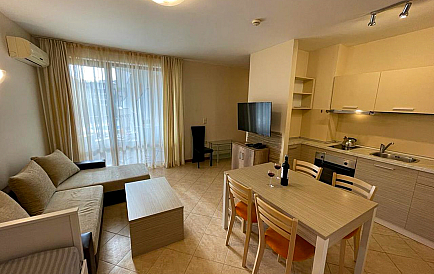 ID 13613 One-bedroom apartment in Royal Sun Photo 1 