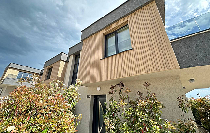 ID 13750 Townhouses in Grand Village Photo 1 