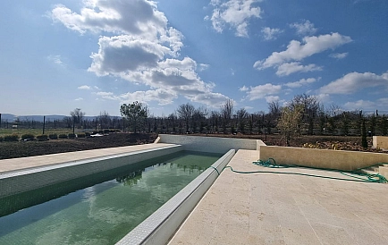 ID 14405 House in Banya Photo 9