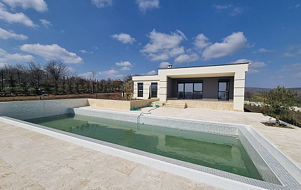 ID 14405 House in Banya Photo 1 