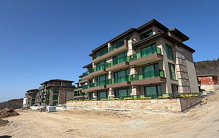 ID 15006 Apartments from the developer in Green Forest Photo 2