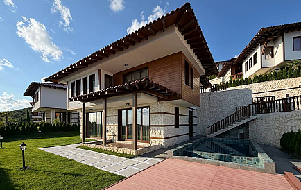 ID 15925 Two-story house in Venid Eco Village Photo 1 