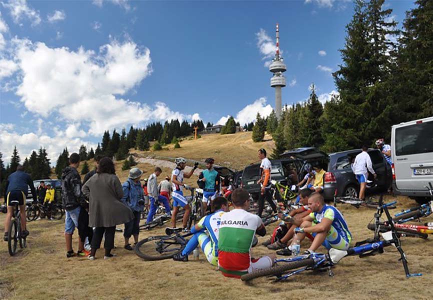 People gathered together before the bike ride