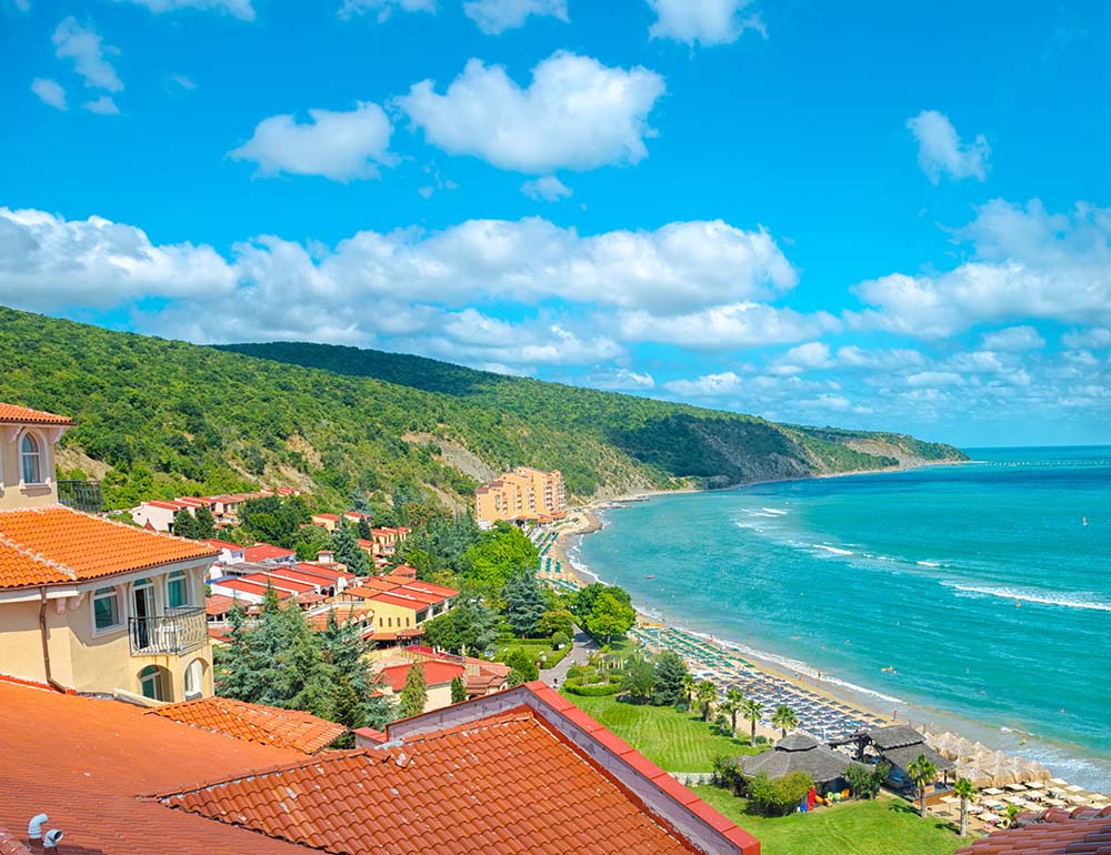 Bulgarian coastal properties for Irish investors Beautiful Bulgarian coastal landscape with seaside properties attractive for Irish real estate investment opportunities