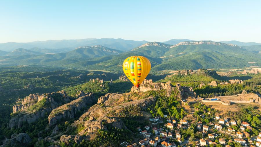 Moving to Bulgaria for Iranian citizens