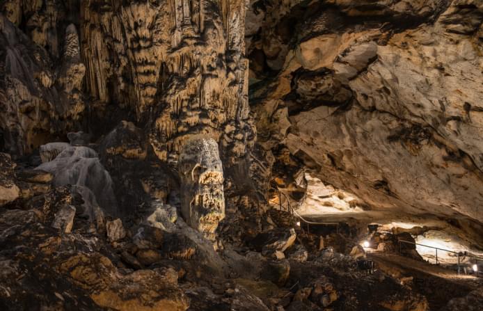 Magura Cave