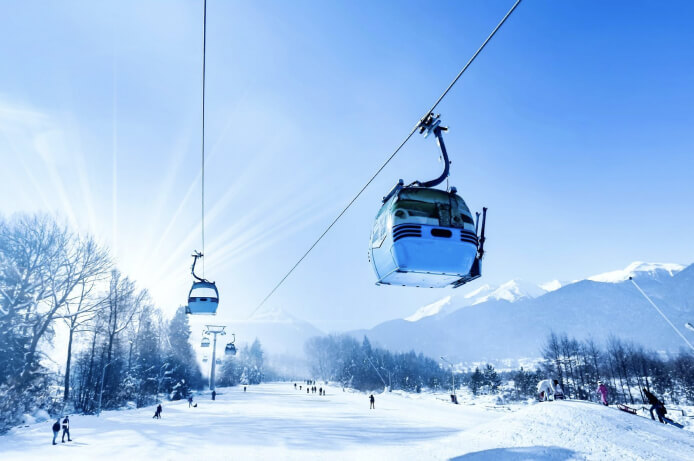 Bansko. Cable car along the ski run
